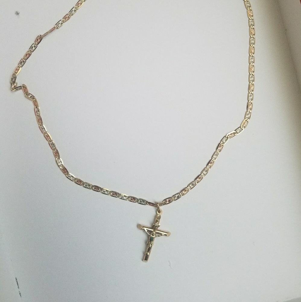 It's a 14 carat gold chain